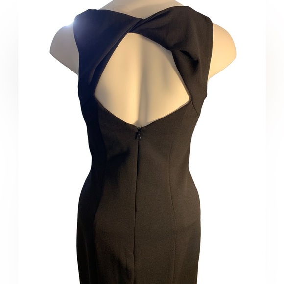 Vince CAMUTO, Floor Length Gown - Picture 2 of 5